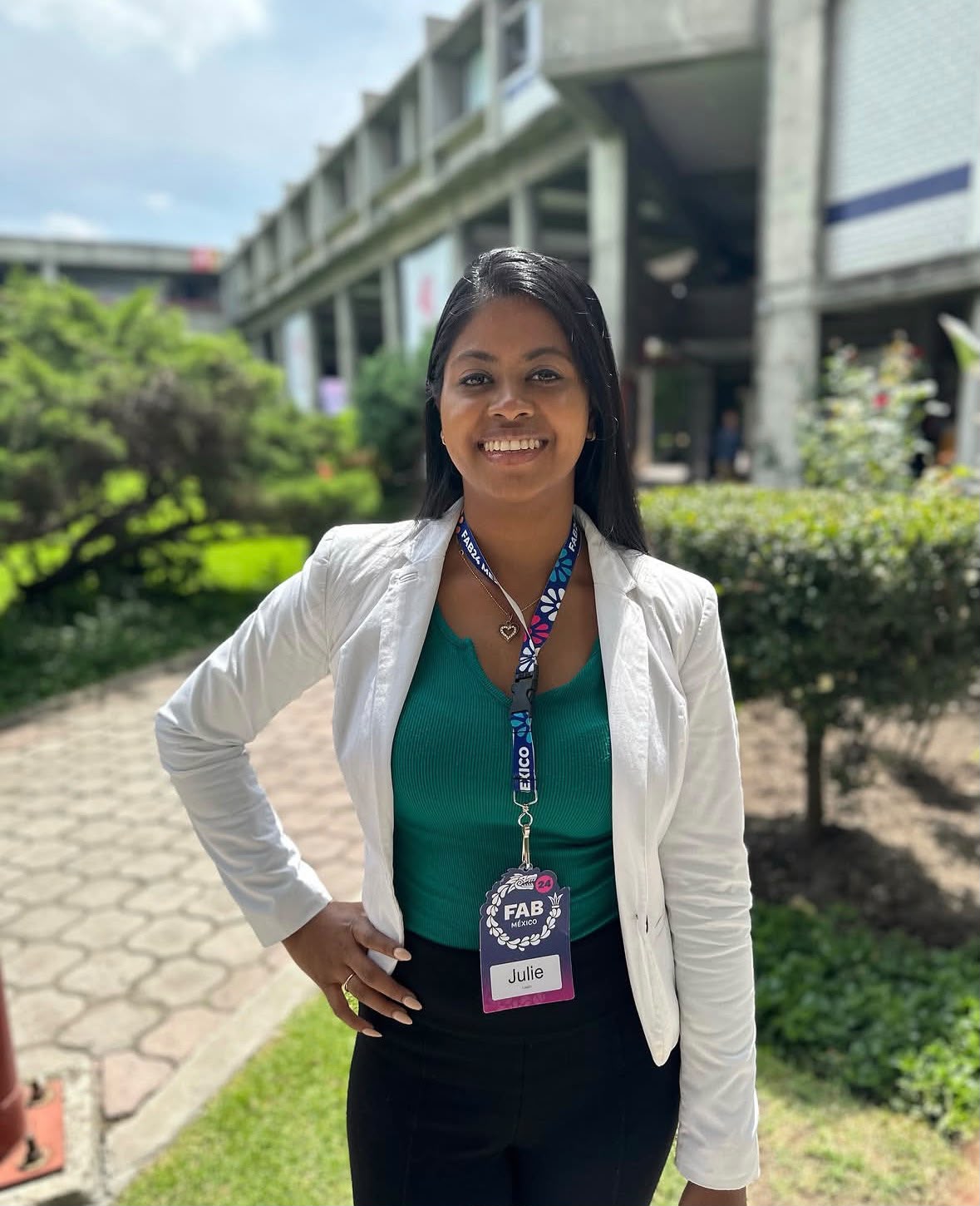 Julie Sundar
